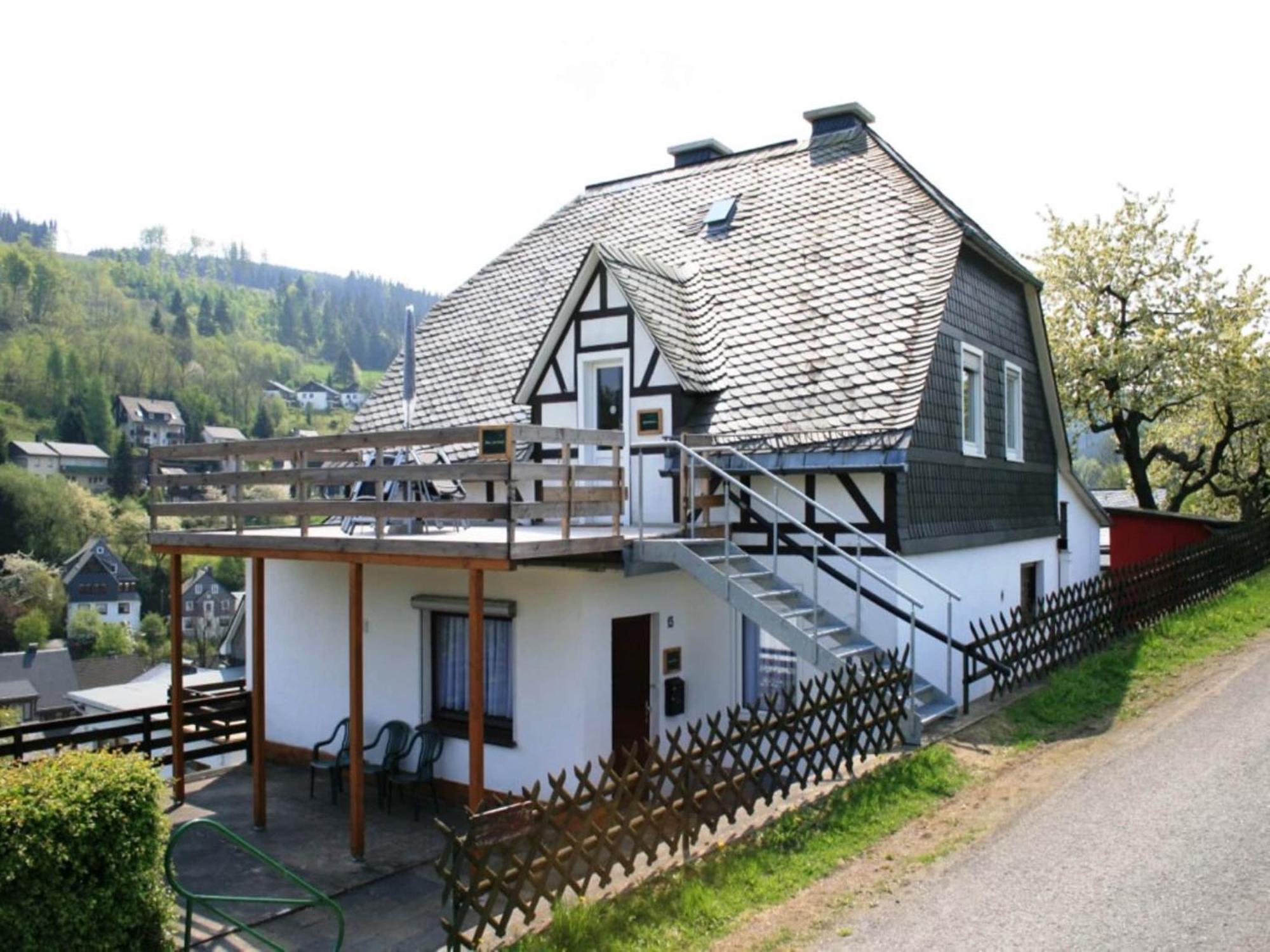 Cosy Apartment In Schwalefeld Near Willingen With Private Terrace Eksteriør bilde